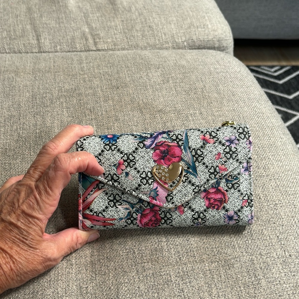 Small wallet , new , used once